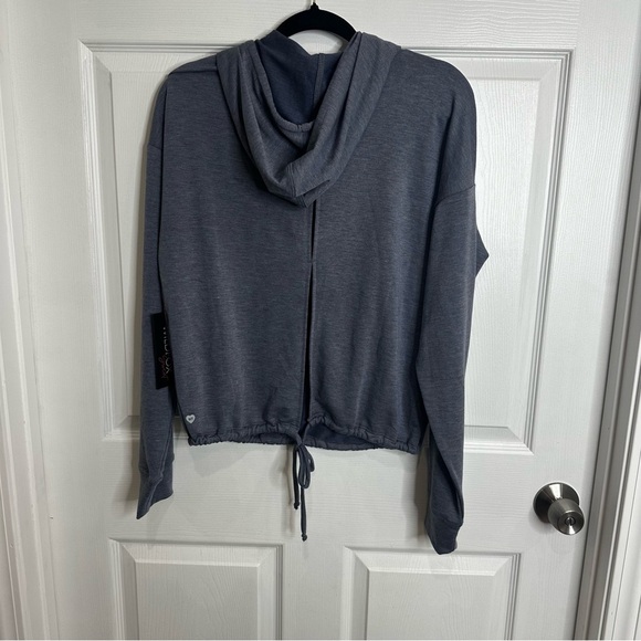 Wildfox sweat Women's Grey Shayla Hoodie medium NWT - Picture 4 of 7